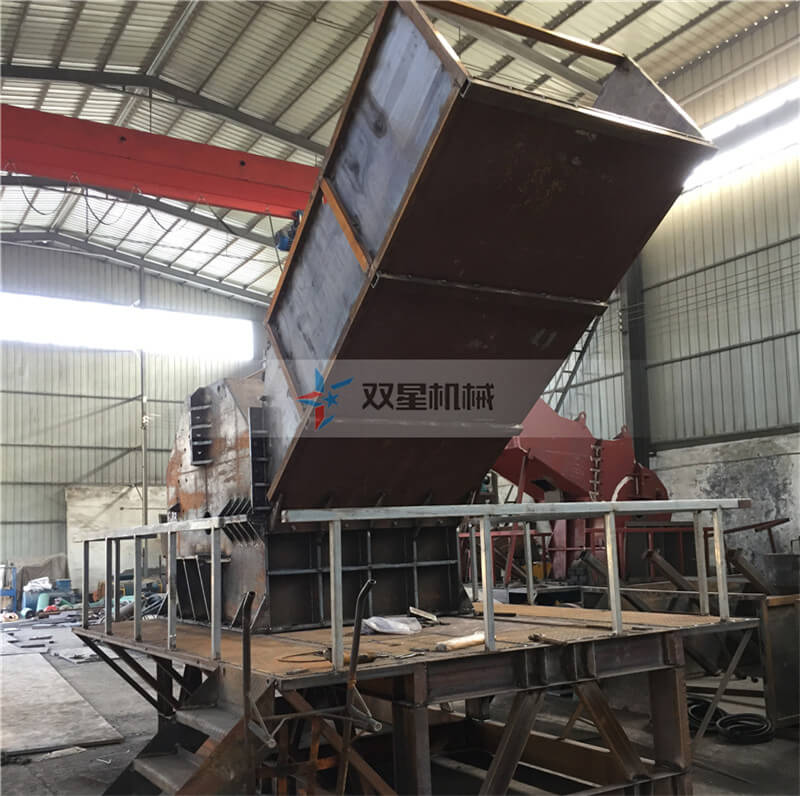 黄色视频免费麻豆视频金屬破碎機車間實拍